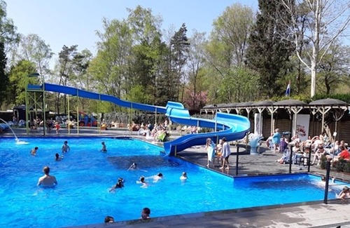 Bosgebied Hoenderloo Chalet De Esquí | Stijlvol Chalet met Charmante Veranda op de Veluwe