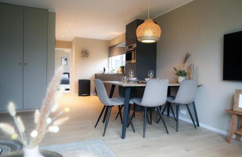 Baarland Chalet De Esquí | Stijlvol ingerichte bungalow aan de Westerschelde