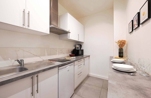 Epinettes Apartamento | Stilish Bohemian Apartment in the heart of Batignolles - Paris 17e