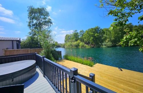 Tattershall Chalet De Esquí | Still Waters