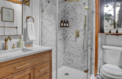 Pocono Summit Cabina | Stillwater Cottage Escape | Firepit