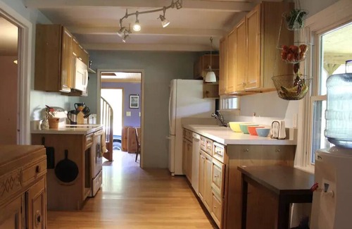 Bellepoint Casa | Sandstone Falls Riverfront Escape
