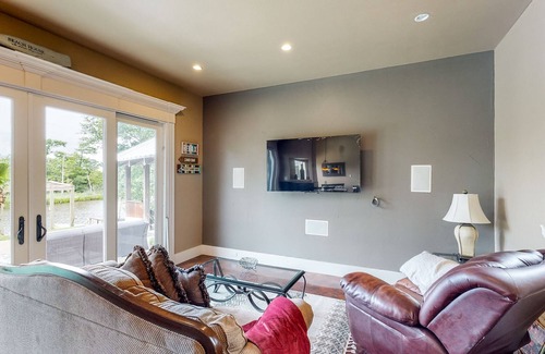 Lakeview  Jefferson County Casa | Stillwaters Paradise Resort-Style Pool & Jacuzzi