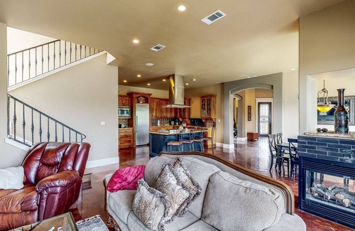 Lakeview  Jefferson County Casa | Stillwaters Paradise Resort-Style Pool & Jacuzzi