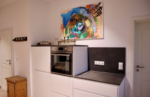 Breetz Apartamento | Stilvolle 5 Ferienwohnung in Historischem Gutshaus am Fluss mit Panoramablick