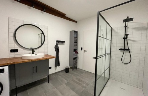 Salzwedel Apartamento | stilvolle, zentrale Ferienwohnung Bocksbruecke mit Parkplatz