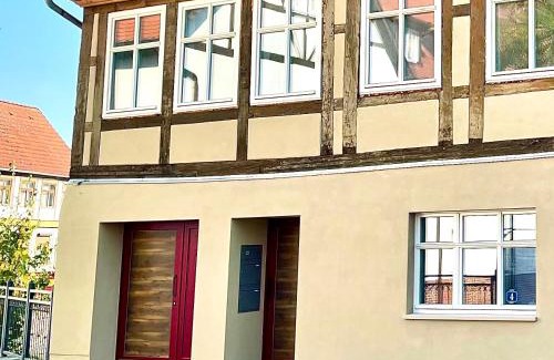 Salzwedel Apartamento | stilvolle, zentrale Ferienwohnung Bocksbruecke mit Parkplatz