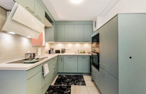 Hanau Apartamento | Stilvolles City-Apartment mit Balkon & Parkplatz, Nähe Frankfurt