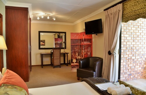 Schoemansville Casa | Stirling Manor Boutique Guest House