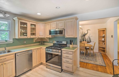 Lenox Dale Casa | Stockbridge Home: Walk to Town Beach!