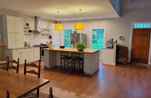 Housatonic Casa | Stockbridge house 17 minutes from Tanglewood. Four bedroom, three bathroom.