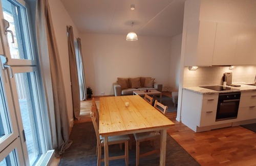 Jakobsberg Apartamento | Stockholm Stylish, Lovely, Amazing & Modern Apartment +Balcony +Patio +BBQ +Park