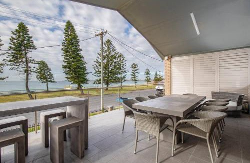 Stockton Casa | 'Stockton Grande' A Sublime Beachfront Family Oasis