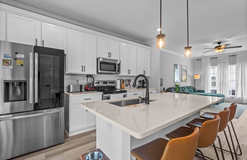 Downtown Chattanooga Casa | #StokeHotel: Boho Outdoorsy Vibes, Paddleboards, Kayak, Dog Park