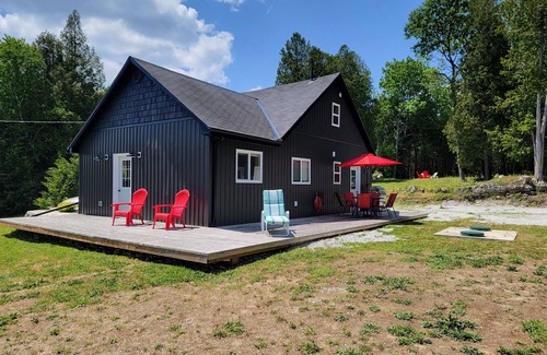 Stokes Bay Cabaña | Stokes Bay Getaway near Tobermory & Lions Head permit#STA-2024-63
