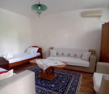 Gjirokaster Apartamento | Stone City Gjirokaster Getaway