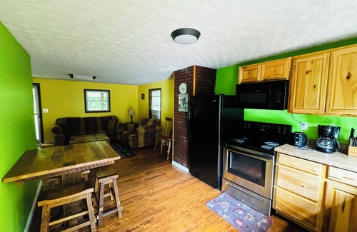 Oak Hill Cabina | Thurmond, New River - Riverside Cottage