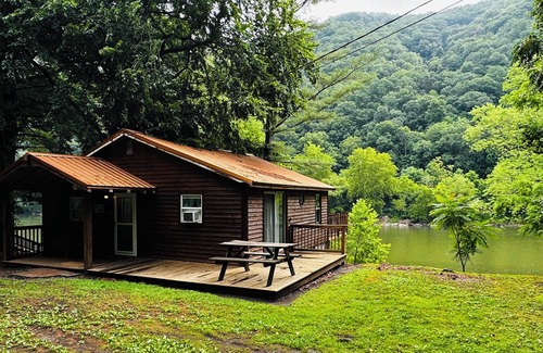 Oak Hill Cabina | Thurmond, New River - Riverside Cottage