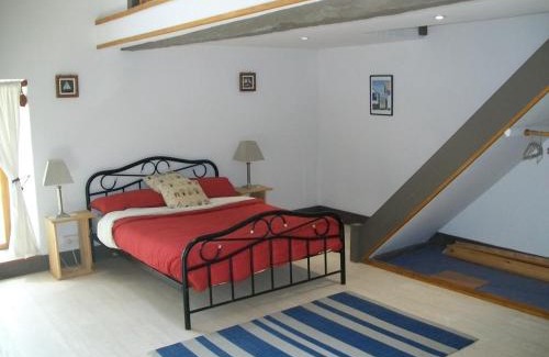Meneac Cama Y Desayuno | Stone Cottage