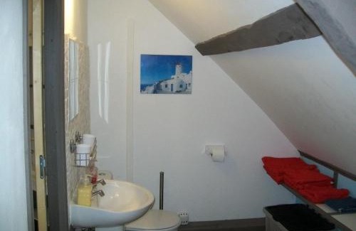 Meneac Cama Y Desayuno | Stone Cottage