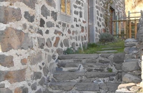 Saint-Front Cabaña | Casa independiente de piedra con acceso al Lago de Saint-Front y actividades en el Massif du Mézenc