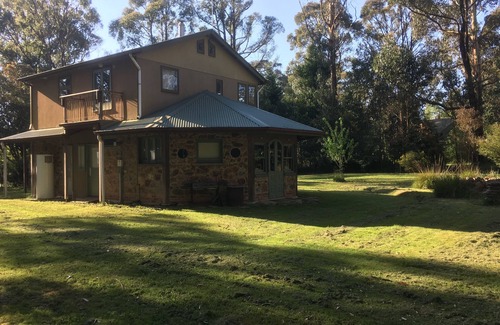 Kinglake Casa | Stone Cottage Retreat Kinglake