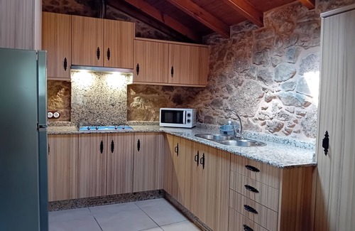 Curtis Cabaña | Stone Cottage Monte del Gozo