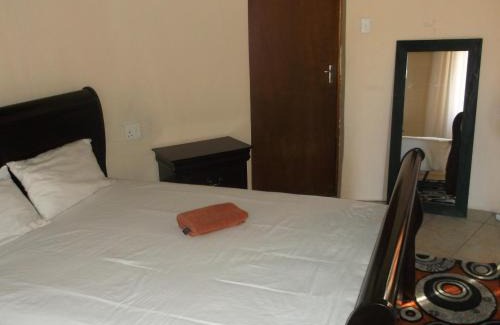 Grahamstown Cama Y Desayuno | Stone Crescent Hotel