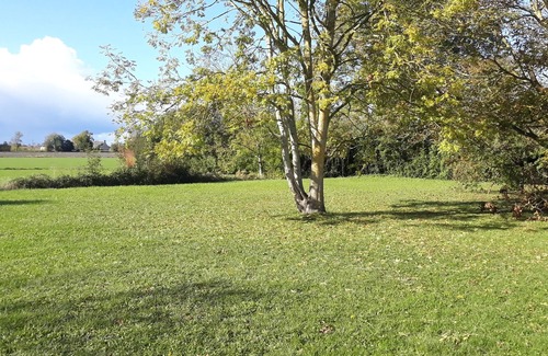 Roz-sur-Couesnon Casa | Stone family home (sleeps 11)