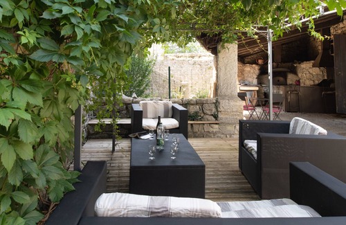 Labeaume Casa | Casa-Villa-Baño Privado-Vista al campo