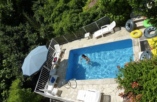 Le Martinet Otro | Stone farmhouse overlooking the valley