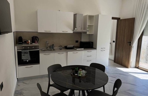 Borgo Roma Apartamento | Stone Flower 3