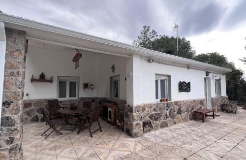 Uceda Casa | Stone Garden, Casa en plena naturaleza