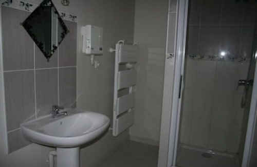 Argenteuil-sur-Armancon Casa | STONE HOUSE - SLEEPS 22