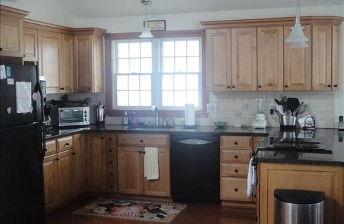 Stone Harbor Casa | Stone Harbor, Gorgeous 4th from Beach 5 B/R Home.Oversized Pool, Spa & Golfcart.