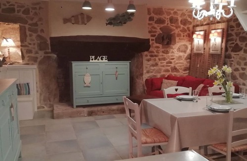 Camaret-sur-Mer Casa | Hermosa casa renovada 2021WIFI playa gran jardín tranquilo rutas de senderismo