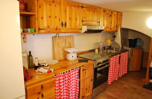 Pretoro Casa | CASA DE PIEDRA Amo a Majella para 6 personas, dos habitaciones, 1 baño
