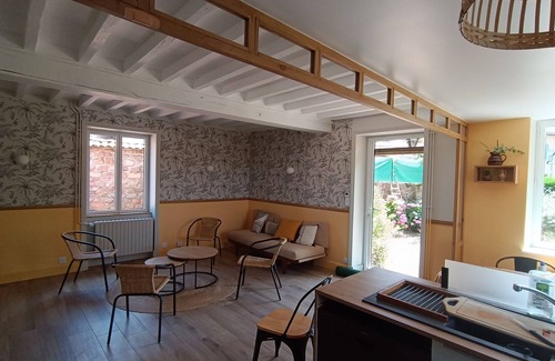 Sarcey Casa | Alquiler casa de piedra dorada en Sarcey en Beaujolais 12 lugares