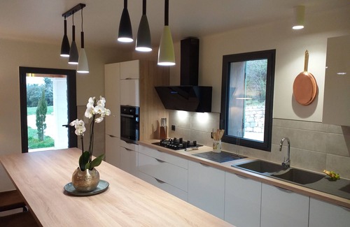 Orgnac-l'Aven Casa | Stone house, private pool, panoramic view, close to the Gorges de l'Ardèche
