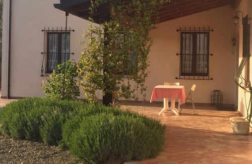 Montabone Casa | Stone house with large garden, terrace and vineyard. No vis-à-vis.