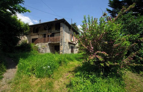 Viry Casa | Stone house with view