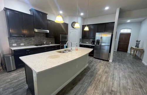 Wetmore Casa | Stone Oak Home Near JW Marriot