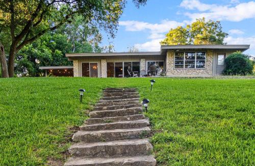 Canyon Lake Casa | Stone River Cabin