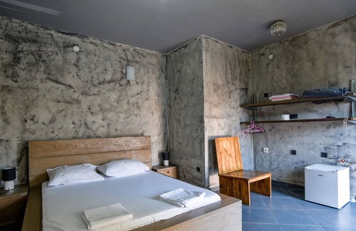 Zeljeznica Apartamento | Stone Rustic Flat w Sea and Nature View in Bar