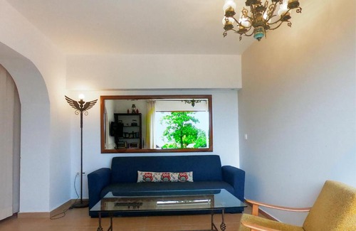 Aristomenis Apartamento | Stone Tower Retreat, Oasis of Peace