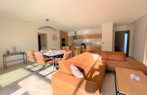 Sablet Casa | Stone villa at the foot of the Dentelles de Montmirail, heated swimming pool