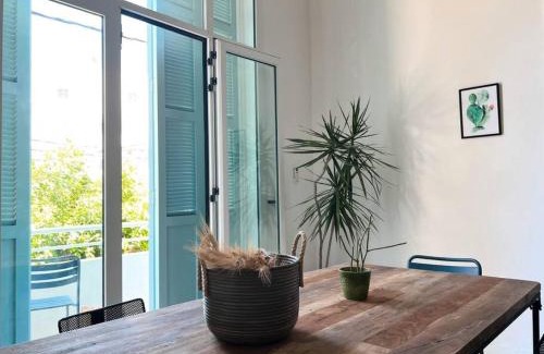 Mar Mikhael Apartamento | Stone Wall 2BR Apartment