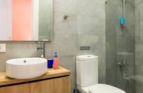 Mar Mikhael Apartamento | Stone Wall 2BR Apartment, 24/7 Power