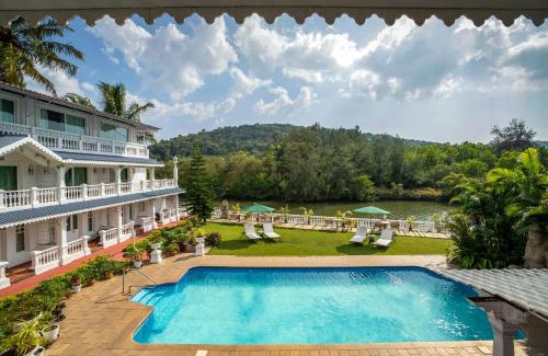 Kudal Complejo | Stone Wood Riverfront Resort, Siolim