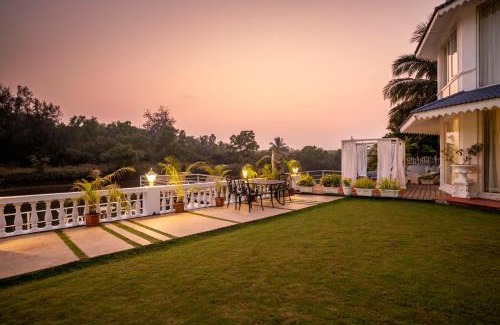 Kudal Complejo | Stone Wood Riverfront Resort, Siolim
